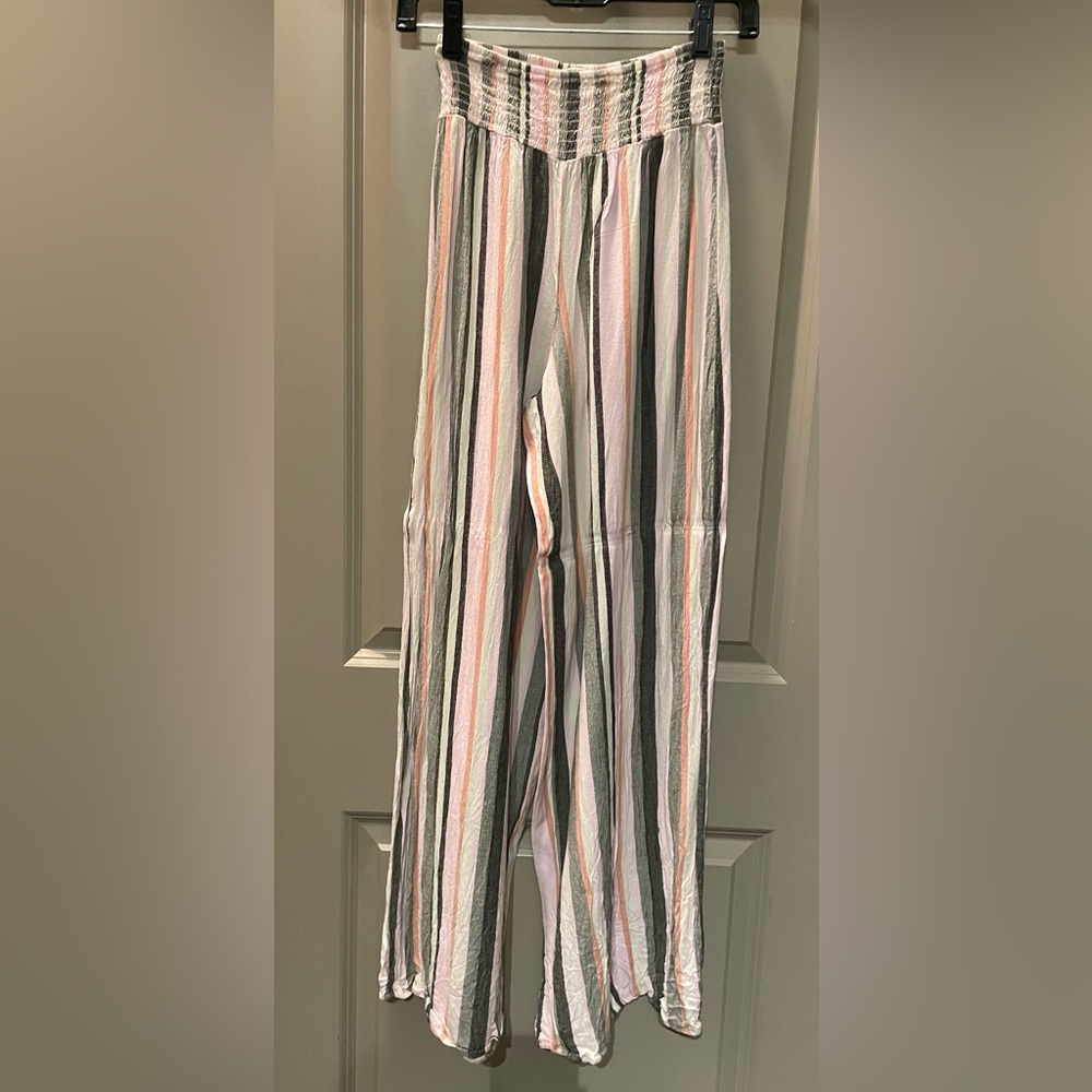 These super comfy and fashionable pants that I only wore once are a must have!